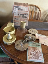 Oster Food Crafter Slicer Shredder Salad Maker Model 957-4 Harvest Gold NIB