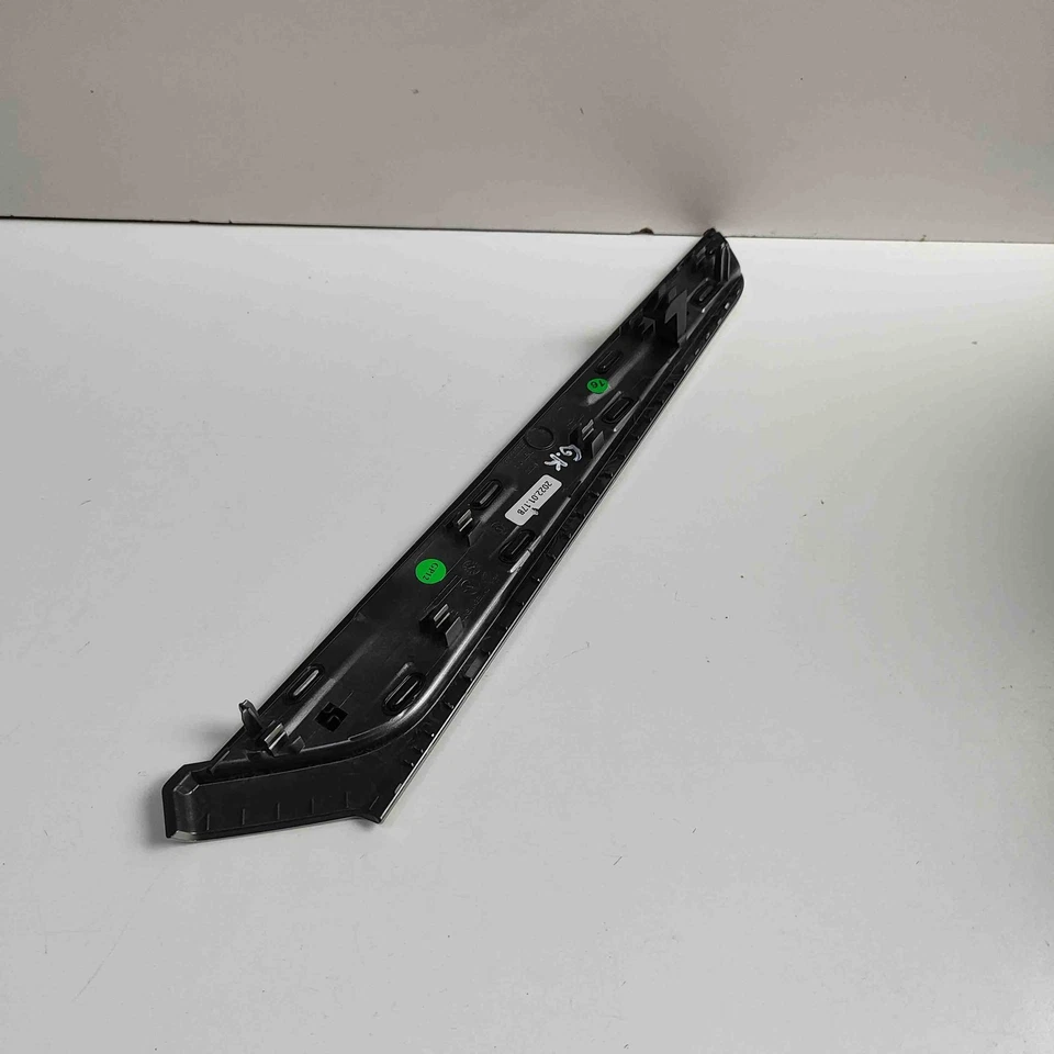 VOLKSWAGEN MULTIVAN T7 Türverkleidung vorne links 7T0868085 2024 32580686 - Imagem 2 de 4