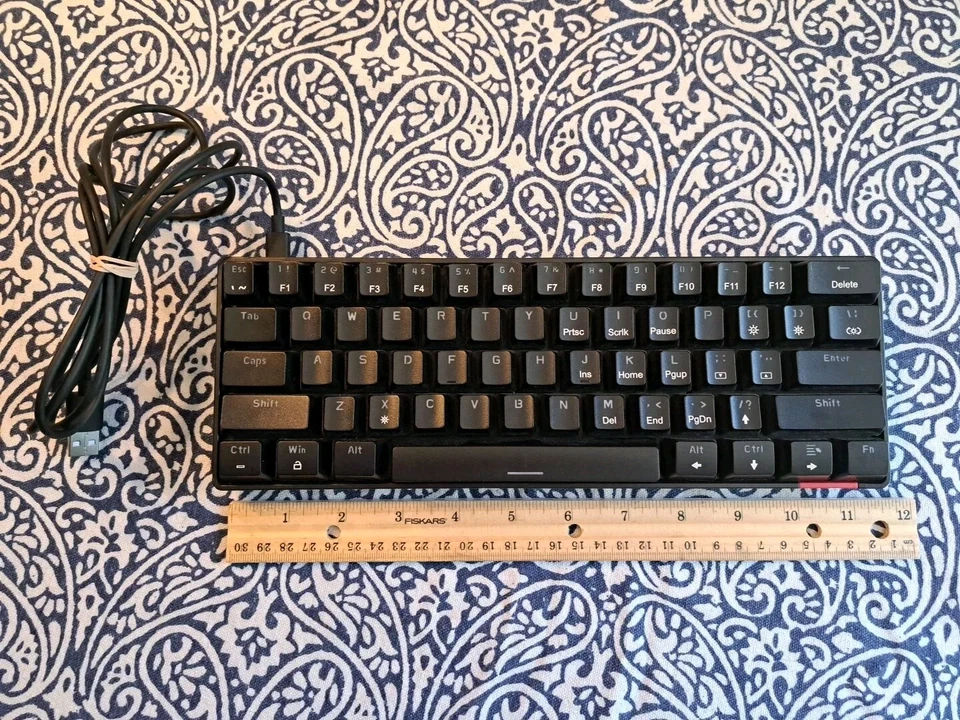 HAVIT KB611CM Rainbow Backlit Portable Wired Gaming Keyboard - Black Q - Image 2 of 3