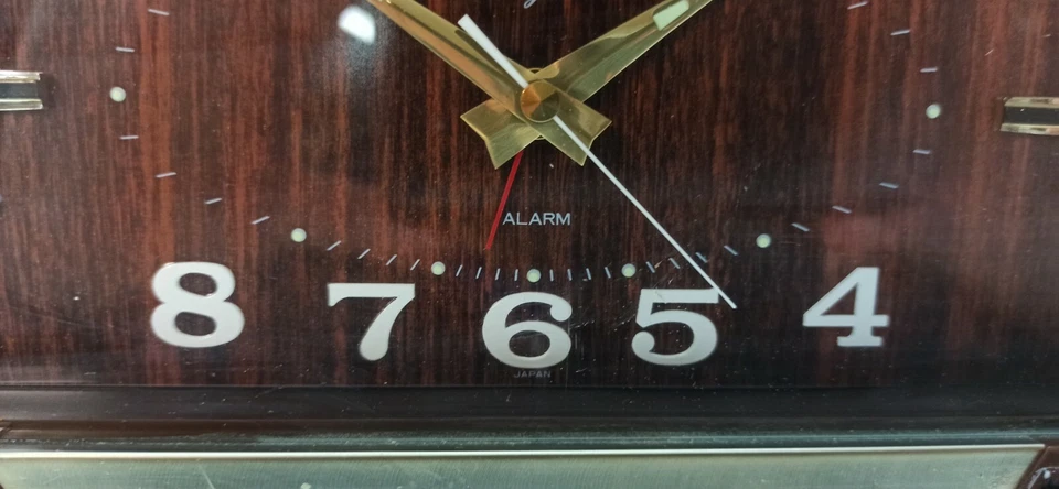 Tischuhr von Rhythm aus den 70 er Jahren Wecker - Bild 4 von 4