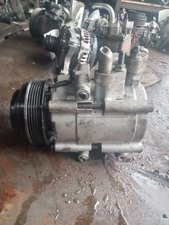 AC Compressor Thru 03/07/12 Fits 07-12 FORD E150 VAN 376970 - Image 2 of 4