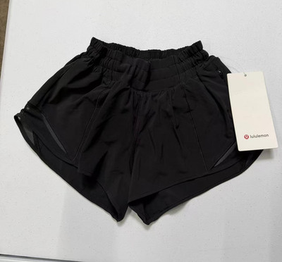 Lululemon Hotty Hot LR Short 2.5'' Lined Athletic Black Lightweight Pockets