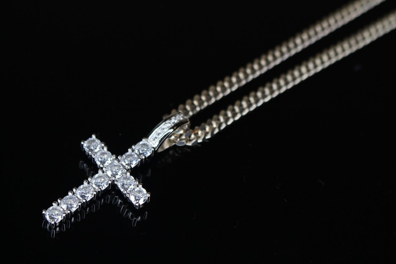 ESTATE: 925 Sterling Silver Cuban Miami Chain Cross Pendant 3ct Lab Sim Diamonds