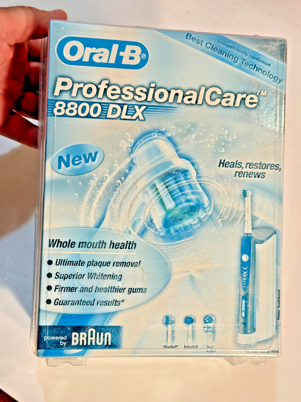 ORALB PROFESSIONAL CARE MODEL 8800 DLX BY BRAUN. ++++FACTORY SEALED++++