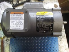 BALDOR INDUSTRIAL MOTOR .5HP, 115/230V, 7.4/3.7 A, 1725 RPM VL3504