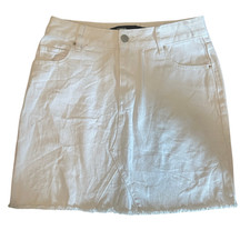 Harper White Denim Mini Skirt Size M Raw Hem Casual Stretch Jean Skirt