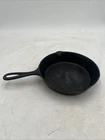 Vintage Wagner Ware Unmarked #5 Cast Iron Skillet – Smooth Surface – Sits Flat