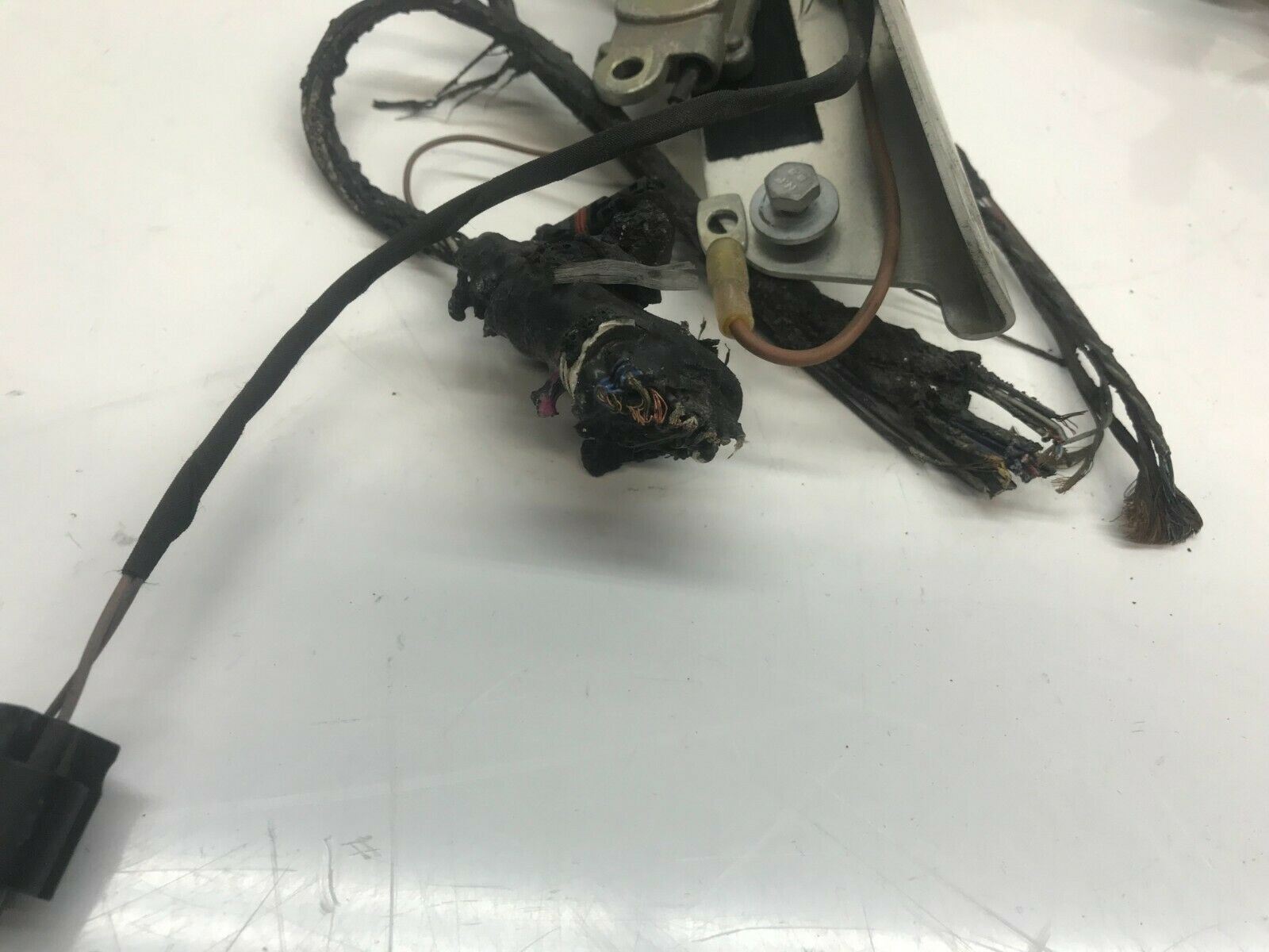 LAMBORGHINI HURACAN LP610 AMPLIFIER AERIAL ANTENNA WIRING HARNESS OEM 4S0035225
