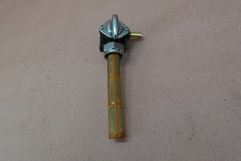 2001-2006 Harley Davidson Street Glide бензобак топливный кран - Изображение 2 из 4