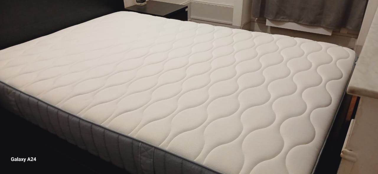 Matelas IKEA VÅGSTRANDA 140x200 cm 28cm épaisseur confort