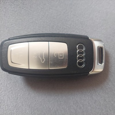 Audi Smart Schlüsselanhänger 3 Tasten Fernbedienung getestet und funktioniert original BESCHREIBUNG LESEN
