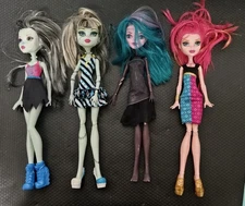 4 Monster High Dolls - 2 Frankie Stein, Gigi Grant & Create A Monster **READ**