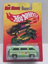 Hot Wheels The Hot Ones Sunagon Volkswagen 2011 Green