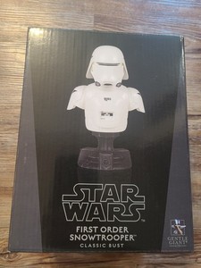 Star Wars: First Order Snowstrooper Bust - Gentle Giant Ltd