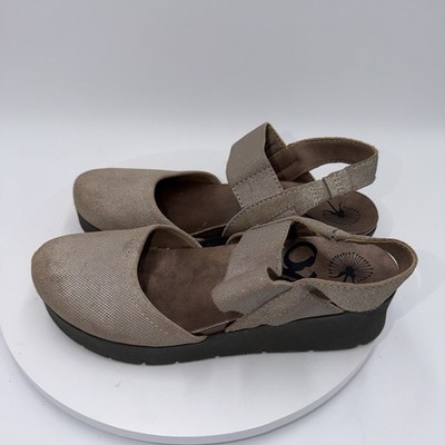 OTBT Roadie Pewter Leather Wedge Closed Toe Mary Jane Women s Size 8.5