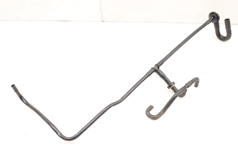 2013-2016 AUDI RS5 4.2L - Intake Vacuum HOSE / LINE 079131055DJ - Image 2 of 4