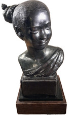 BUSTE EN PLATRE D' ANNAMITE