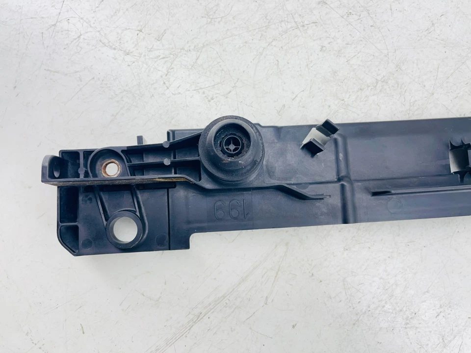 Оригинальная крышка вентилятора радиатора для Lexus CT200h 2011–2014 годов выпуска 16712-37060 - Изображение 3 из 4