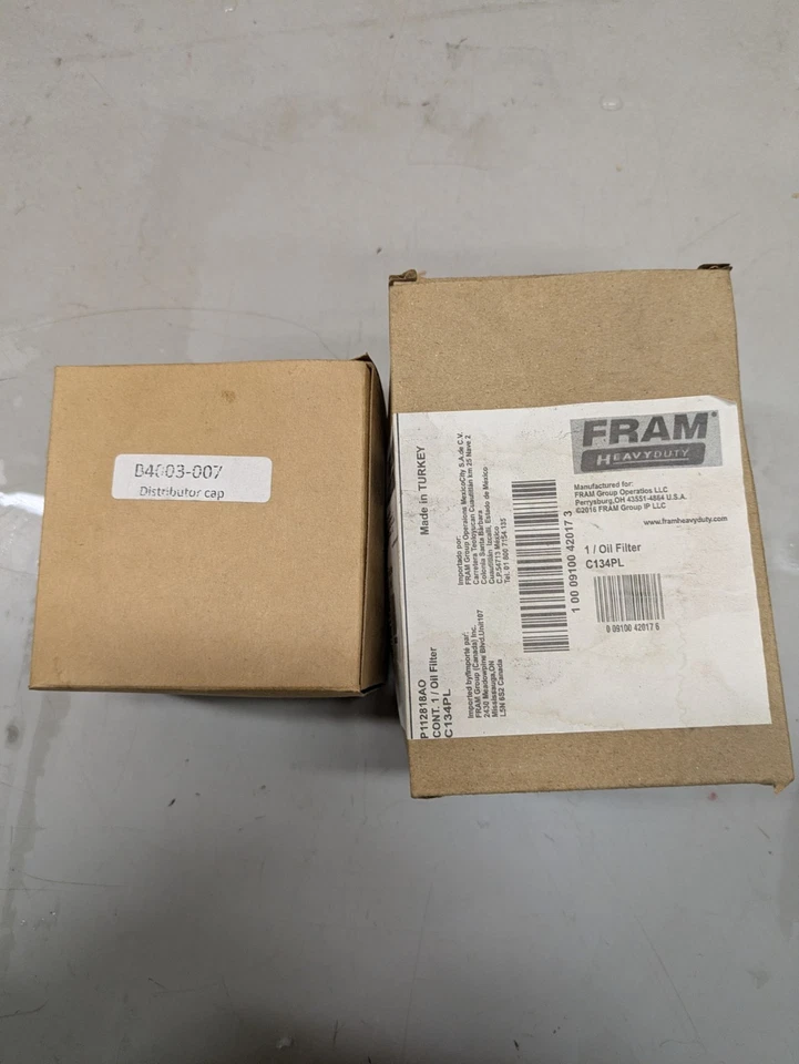 1939-49 CHRYSLER,DESOTO,DODGE&PLYMOUTH 6 distributor cap points condenser rotor - Image 2 of 4