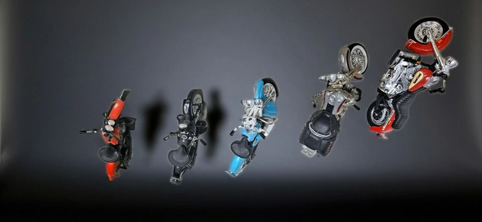 Harley Davidson & Indian Motorcycle Scale 1-18. Limited Edition 5 In Total. Rare - Image 2 of 4