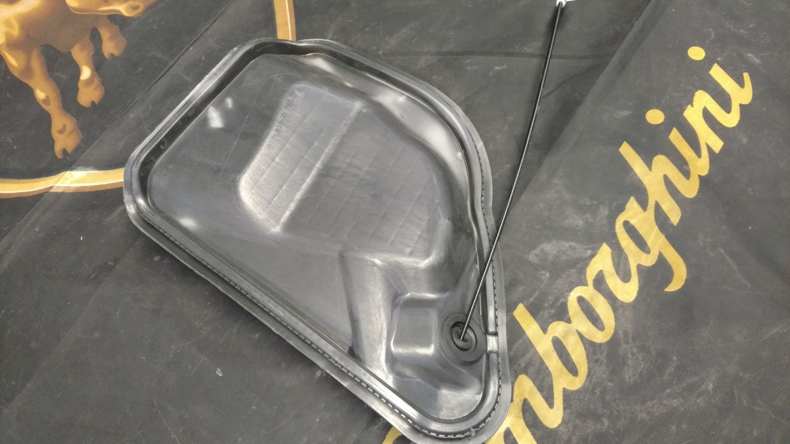 LAMBORGHINI HURACAN RH PASSENGER SIDE WATER DEFLECT GASKET OEM 4T0837918  