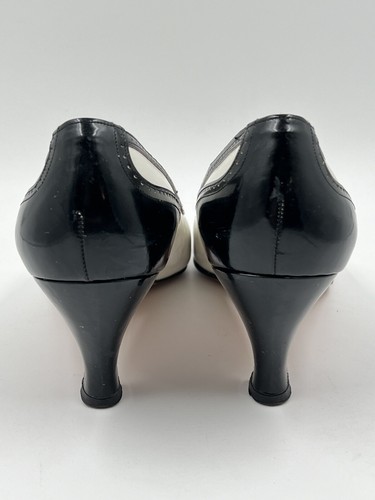 Vintage SALVATORE FERRAGAMO Boutique Italy Black White Women's Slip On Shoe 9B - Picture 4 of 12