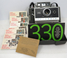 POLAROID 330 LAND CAMERA Complete with original Padded Carrying Case