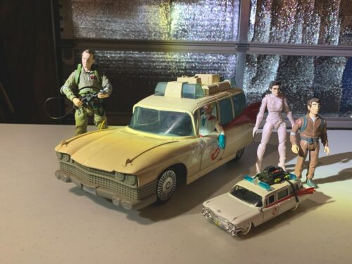 Real Ghostbusters Ecto-1 Vintage Modern Figure Vehicle Lot - Picture 1 of 2