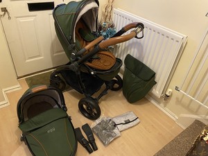 egg pram forest green