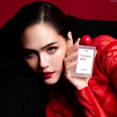 Madame Fin x Chompoo Araya WONDER WALL Perfume CONTENTED Collection 55 ml.