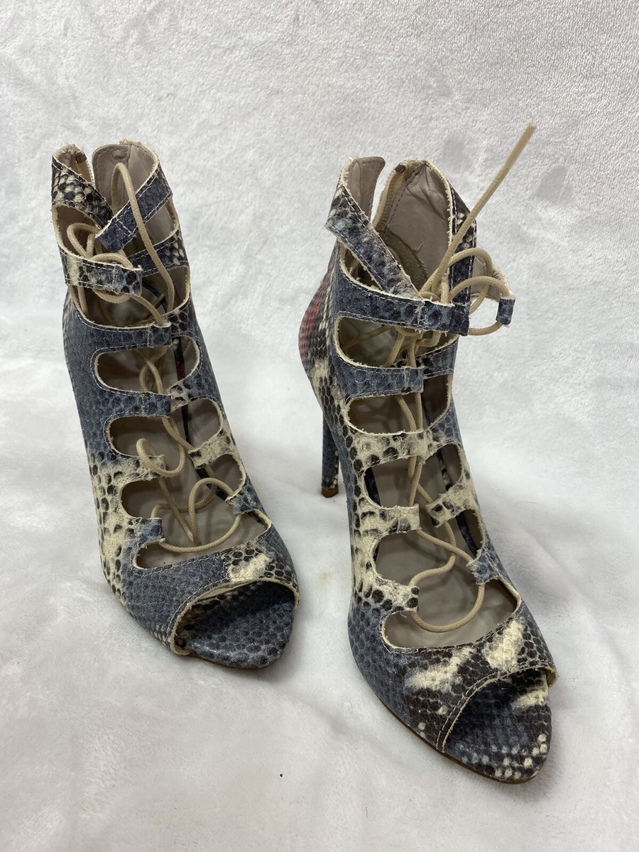 【ZARA】ディテールヒールスニーカー | 2213/520/624 ZARA】ディテールヒールスニーカー | 2213/520/001 (ZARA