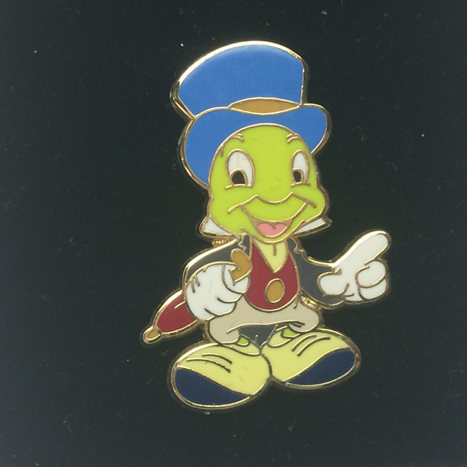Walt Disney 2002 Official Trading Pin Pinocchio Jiminy Cricket Figure