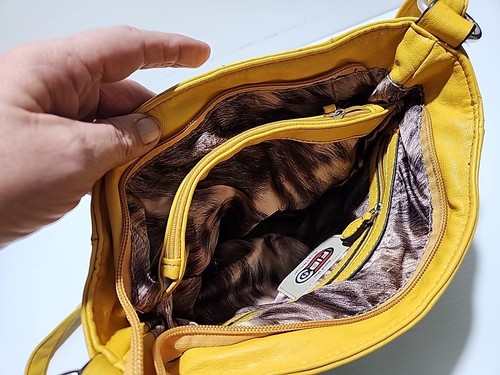FIBO Australia Yellow Leather Shoulder Bag - Picture 9 of 12