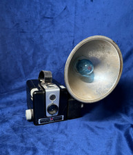 Vintage 1950s Kodak Brownie Hawkeye Flash Model 620 Roll Film Camera w Bulb V22