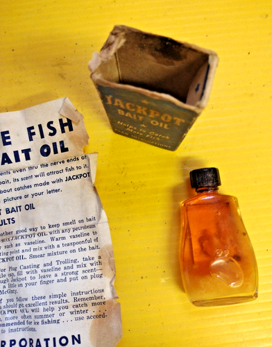 Vintage Jackpot Fishing Bait Lure Oil in Box with Paper Instruction - Picture 8 of 8