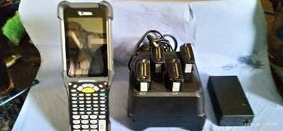 Zebra MC930B-GSEDG4RW Handheld Scanner, mit Ladestation und 4 Akkus