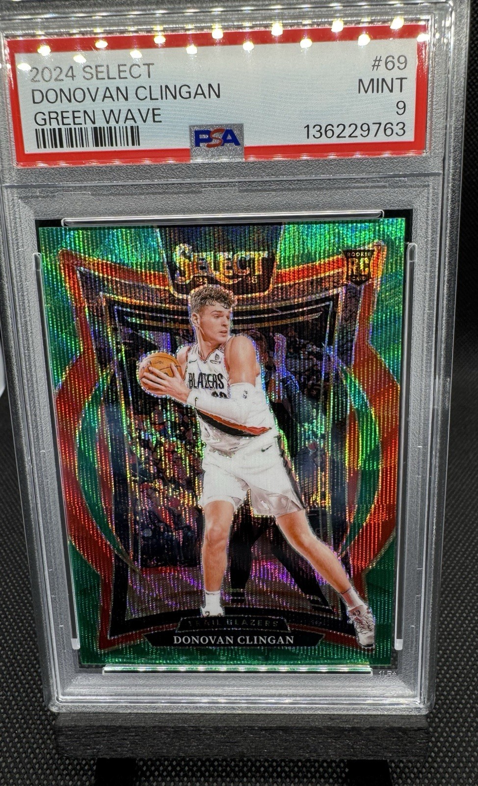 2024-25 Panini Select Donovan Clingan Concourse #69 Green Wave Prizm 21/50 (RC)