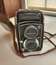 Yashica Yashicaflex Model C 6x6 TLR Camera 80mm F/3.5 With Case