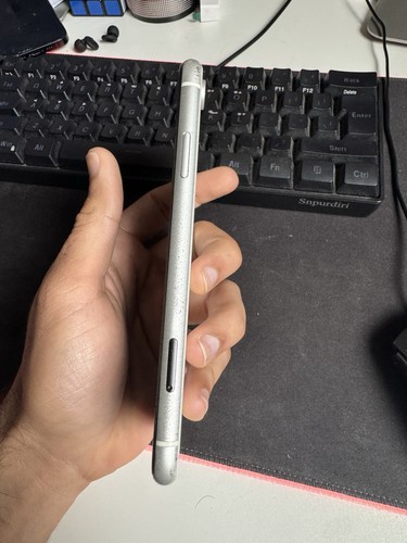 Used iPhone XR 64GB (Unlocked) - 第 3/6 張圖片