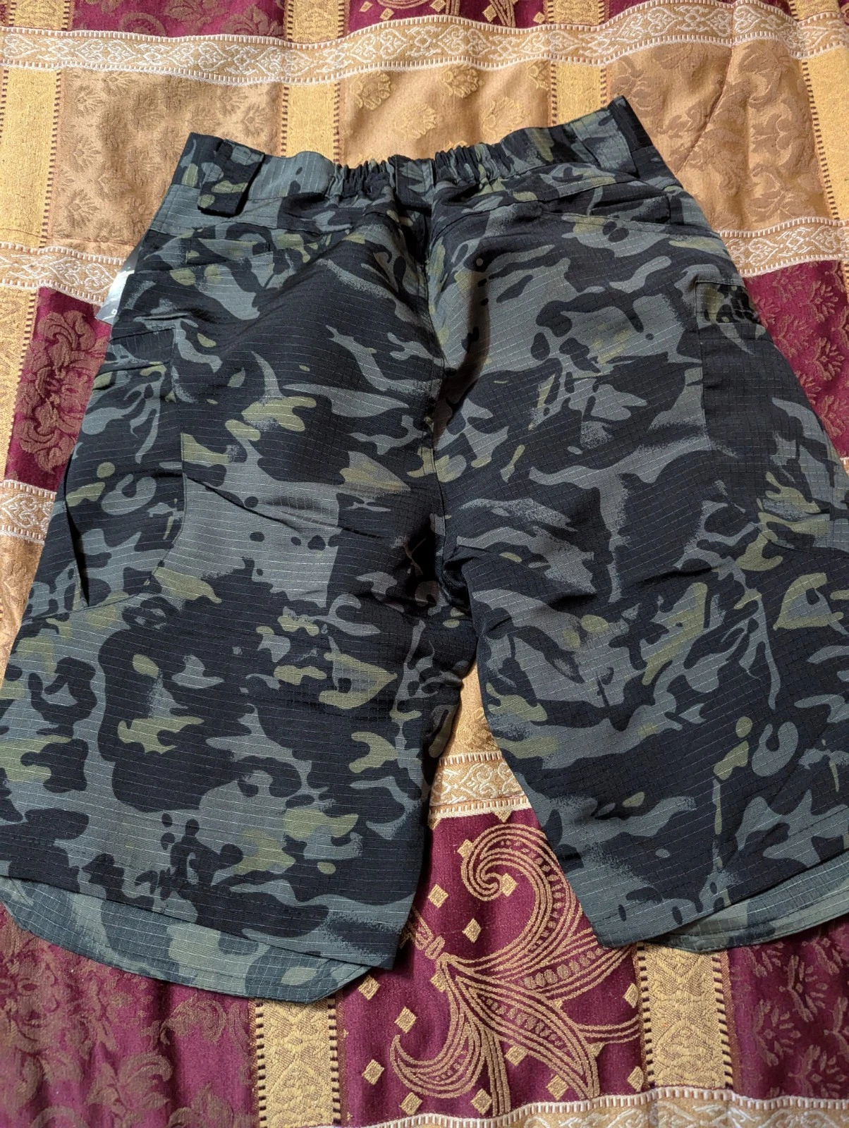 Outdoor Equipment Ripstop Cargo Shorts Men’s M Urban Camo Outdoor Hiking