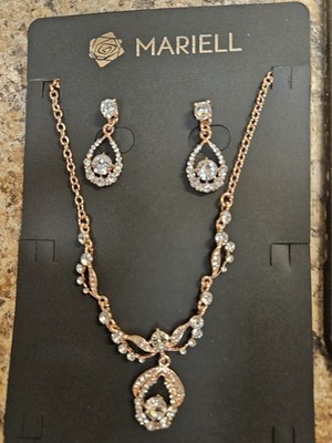 Mariell brand rose gold crystal   vintage-style necklace an Matching Earrings