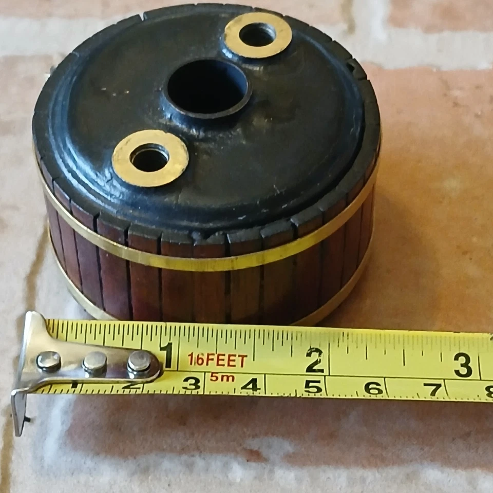 LIVE STEAM BOILER VERTICAL WOOD CLAD BRASS BANDED 1/4 x 40 this INLET / OUTLET - Image 2 of 4