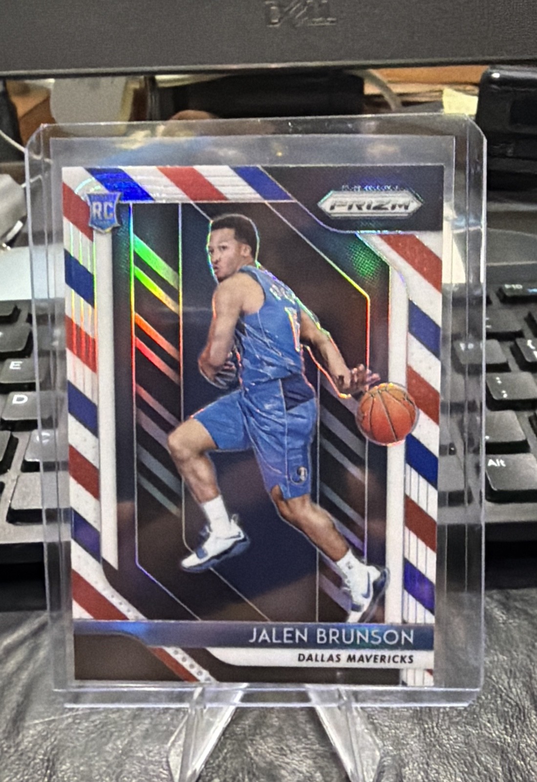 2018-19 Panini Prizm - Jalen Brunson #250 Red White & Blue Prizm (RC)
