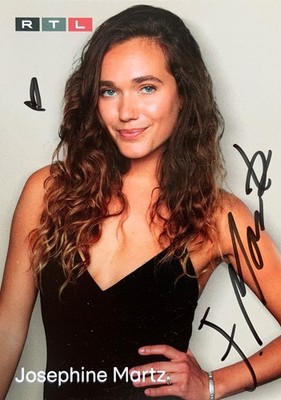 JOSEPHINE MARTZ handsignierte Autogrammkarte Alles was zählt Joana Perez RTL