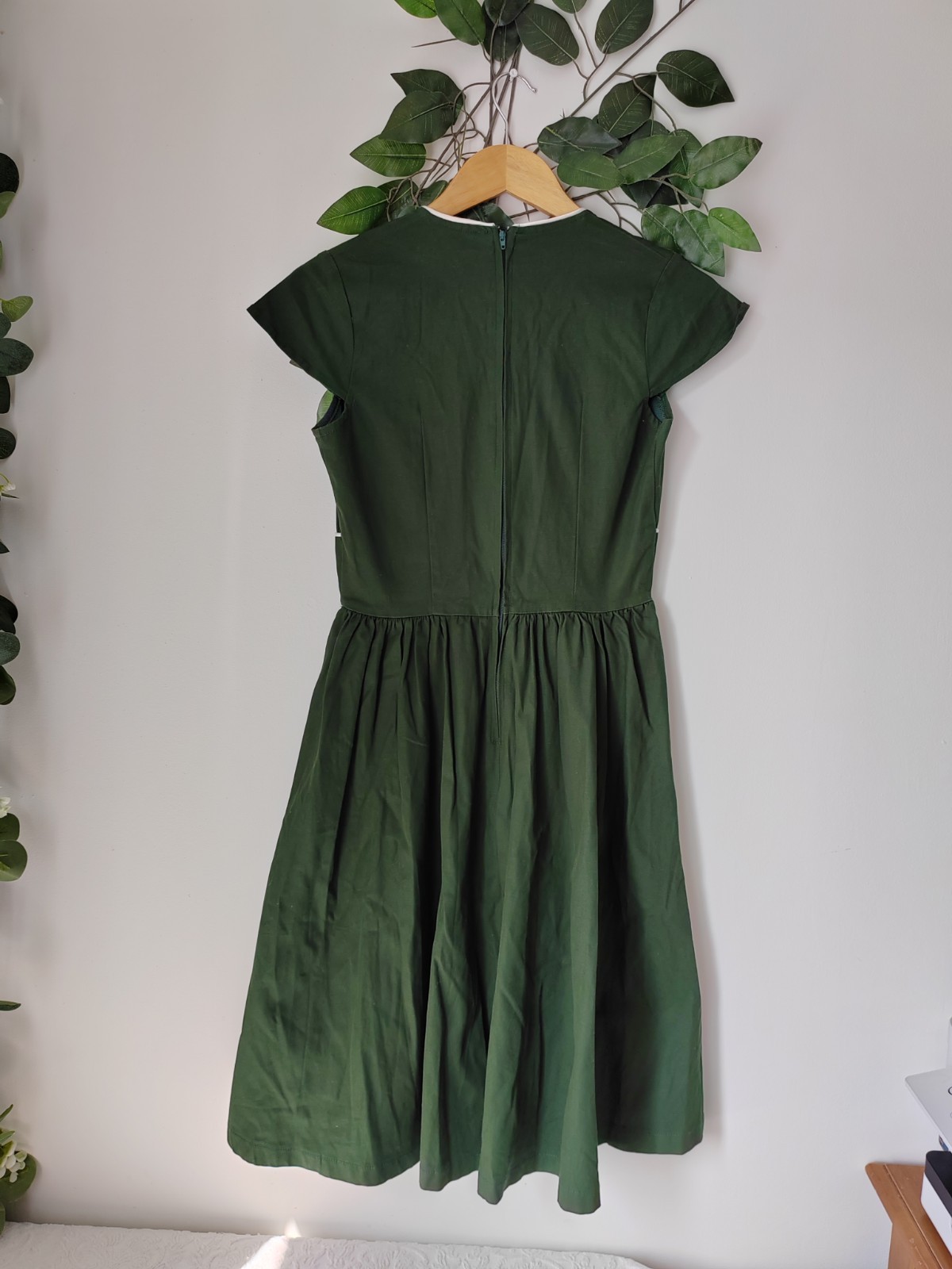 Lindy Bop Green Vintage Style Tea Dress Rockabilly 50s Pin Up UK 8 image 2