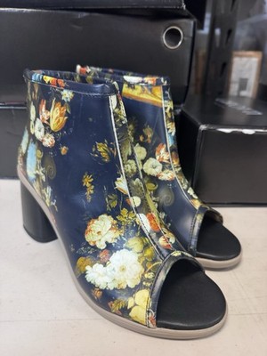 Girotti Peep Toe Sandal Heels Floral Navy Blue EU39/US 8.5 New $289 Retail
