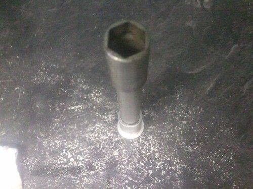 00-07 Suzuki Front Axle Assembly # 54711-35F10 GSX-R600 GSXR 600 750 1000 - Picture 3 of 3