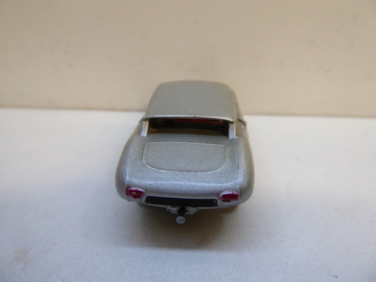 Porsche G.T. Le Mans  Solido Nr. 134 1:43 rein-weiß
