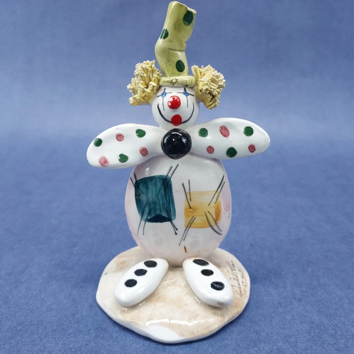 Clown in equilibrio fatto a mano in cartapesta | Statuetta decorativa da circo | Scultura artigianale unica | Circo e arredamento per la casa - Italia