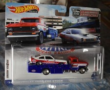 Hot Wheels '74 CHEVROLET VEGA PRO STOCK & HORIZON HAULER Team Transporter NEW
